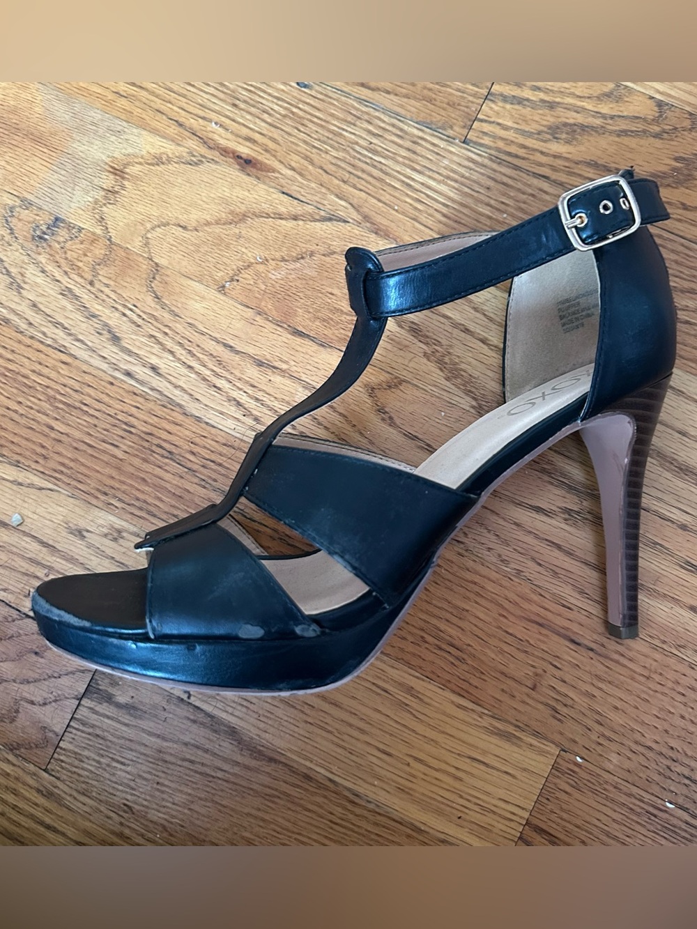 Black T-Strap High Heel Platform Sandals